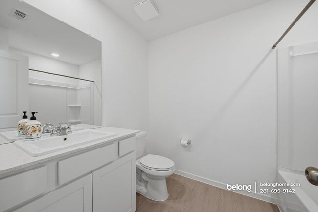 Building Photo - 10814 Red Orchid Dr