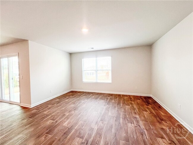 Building Photo - 388 Coconut Dr