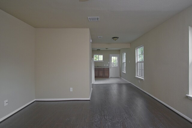 Building Photo - 1001 9th Ave N