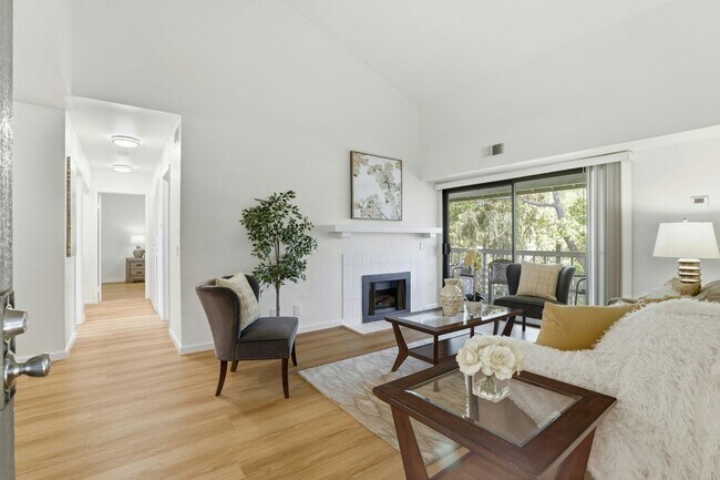 Building Photo - 3685 Nutwood Terrace