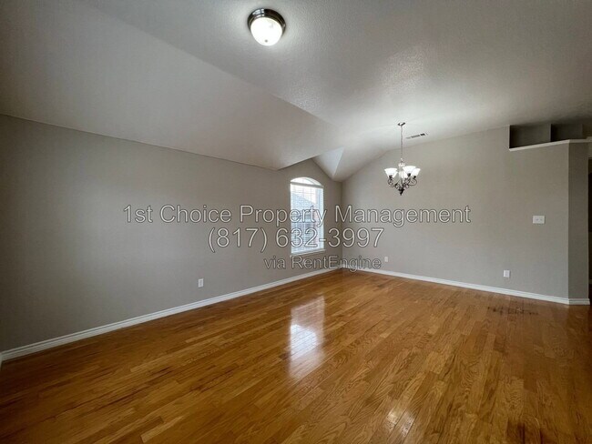 Building Photo - 405 Willow Vista Dr