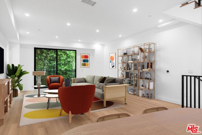 Building Photo - 1651 Selby Ave