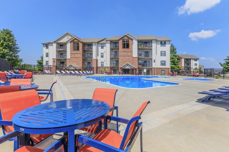 Orchard Park Apartments Pool - Orchard Park Apartments