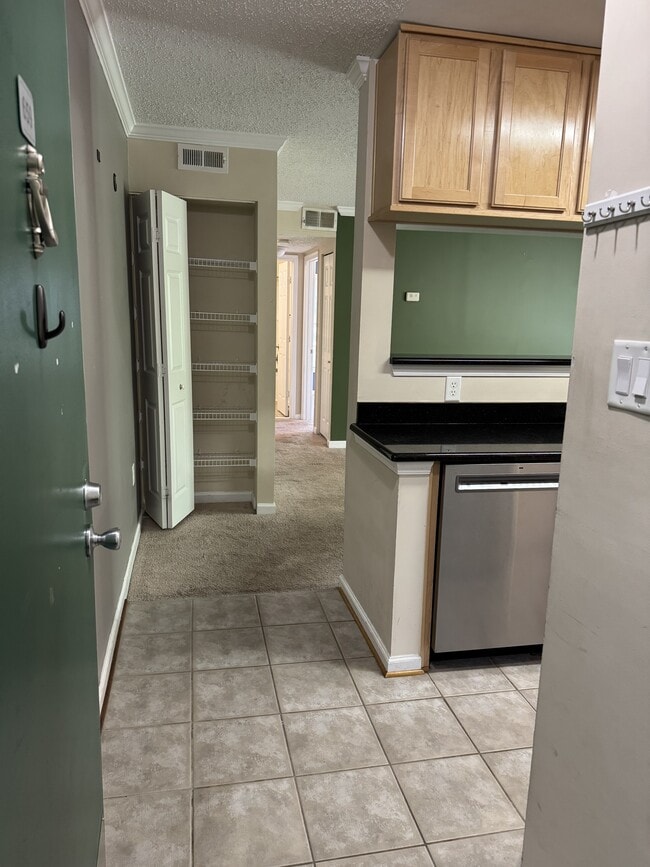 Building Photo - 15659 Horseshoe Ln