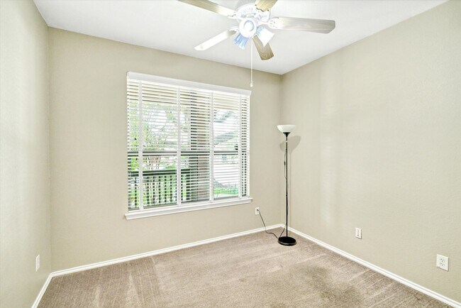 Building Photo - 2202 Sage Canyon Dr