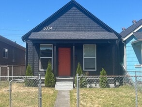 Building Photo - 6004 S Lawrence St