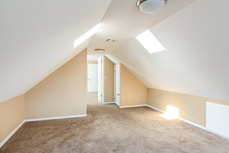 Building Photo - 317 Chickasaw Ln