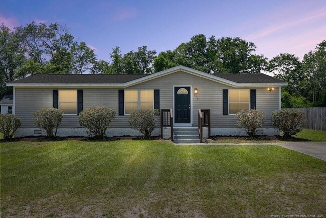 Building Photo - 226 Twin Creek Dr