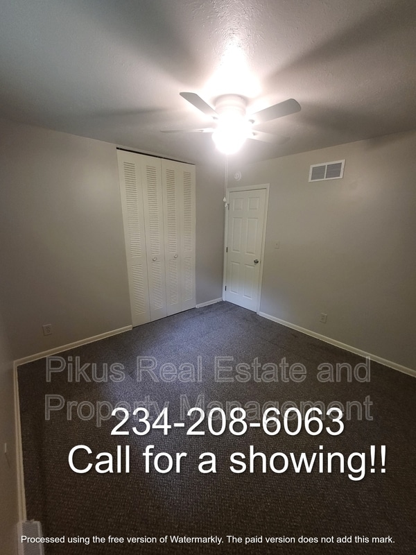 Building Photo - 3639 Albrecht Ave