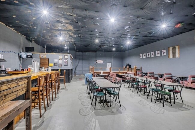 Building Photo - 1409 Buffalo Rd