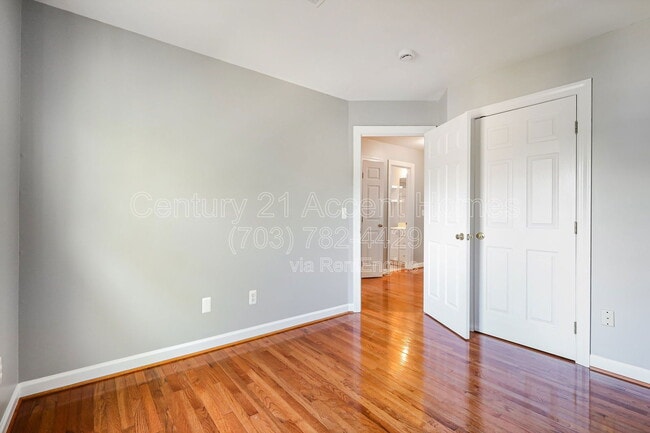 Building Photo - 20964 Promontory Square