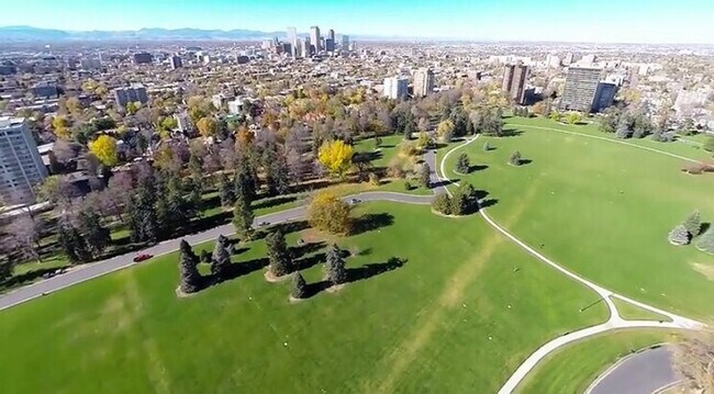 Building Photo - 1240 York St