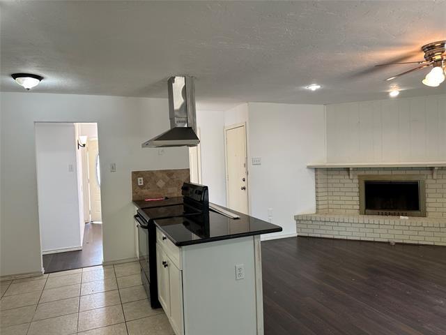 Building Photo - 553 Hightrail Dr