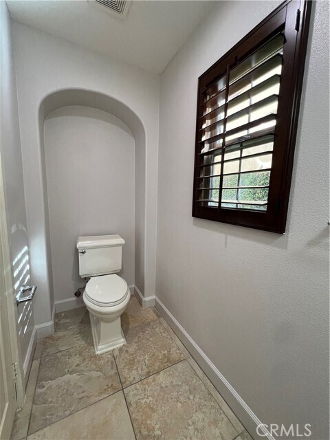 Building Photo - 27 Tree Clover