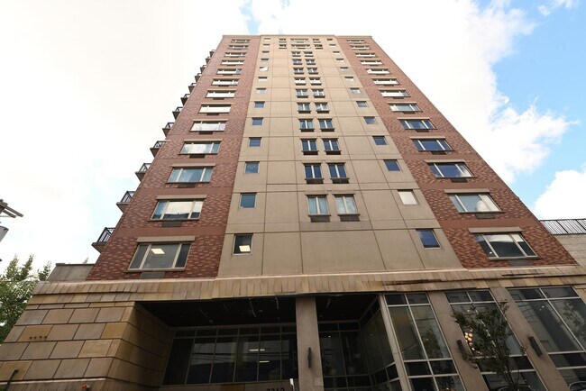 Building Photo - 3312 Hudson Ave
