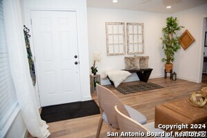 Building Photo - 219 N San Horacio Ave