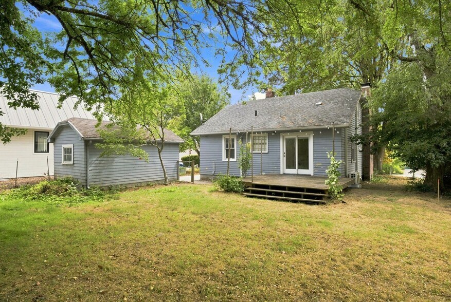 Building Photo - 6521 SE 16th Ave