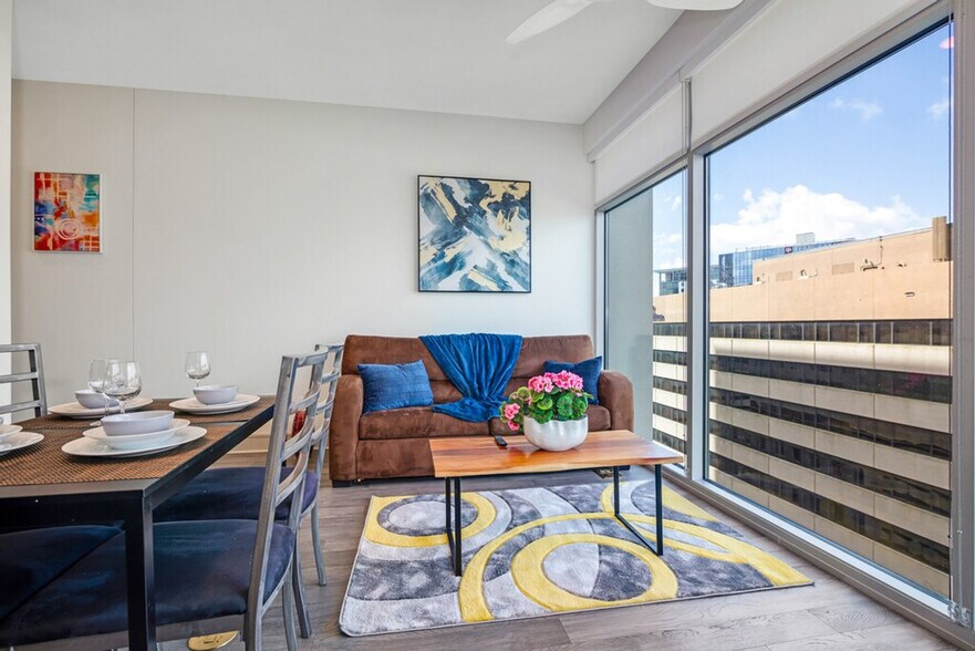 Building Photo - 1811 Southgate Blvd