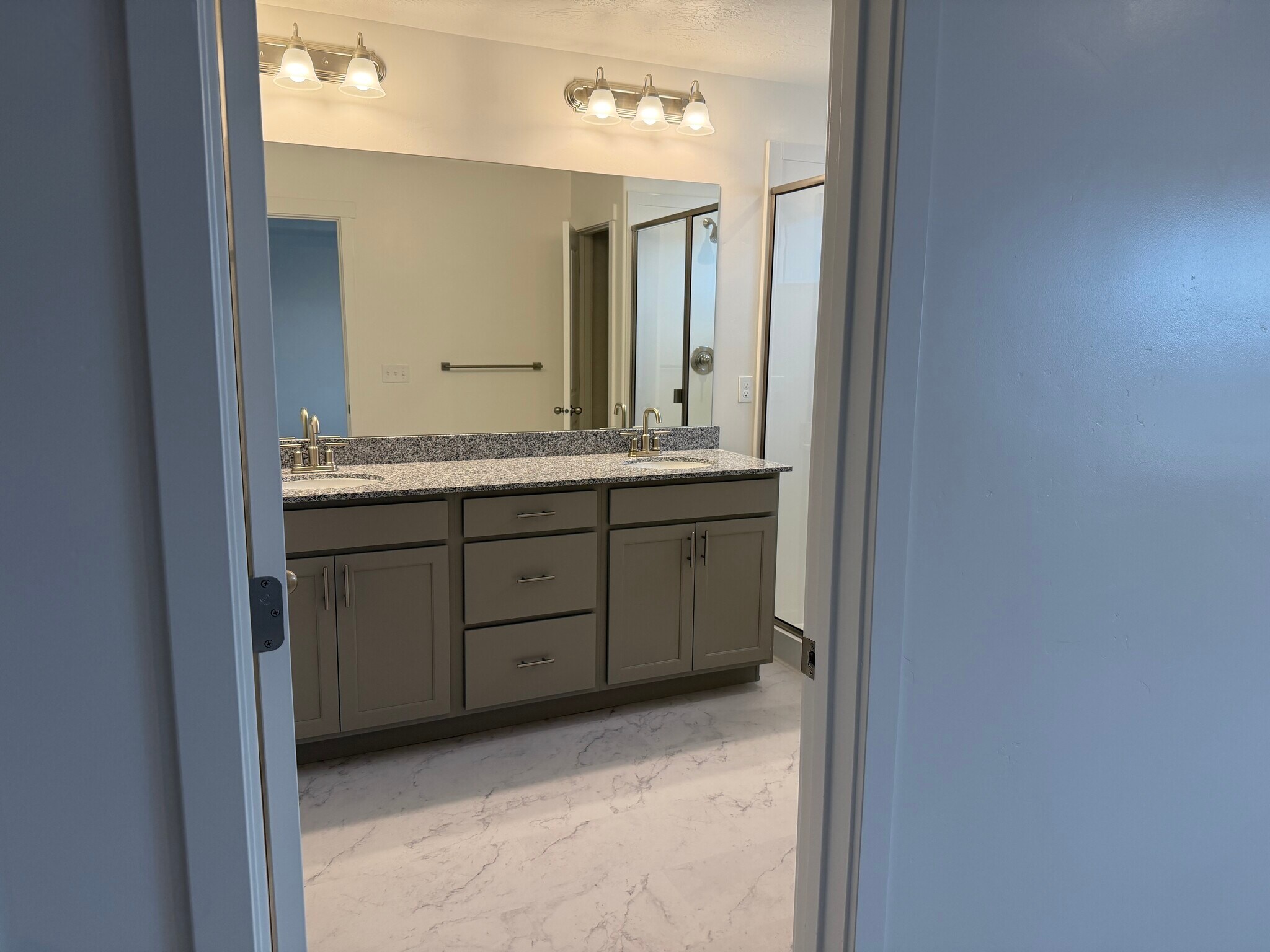 Building Photo - 1485 N 305 E