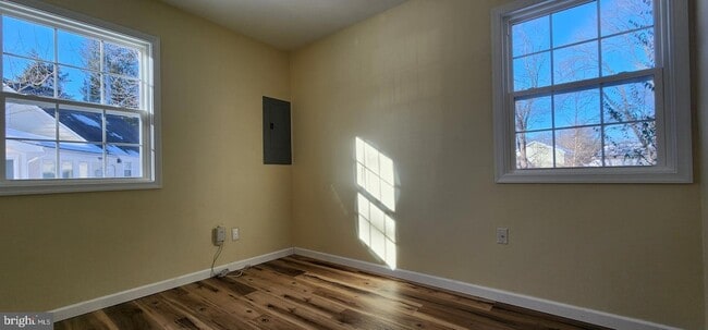 Building Photo - 168 Martin Dr