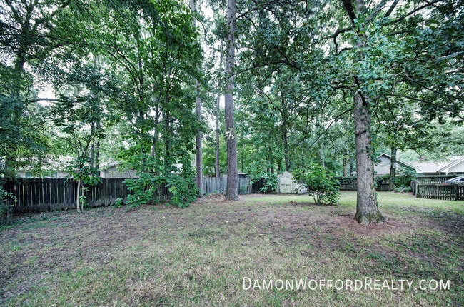 Building Photo - 502 Pelahatchie Shore Dr