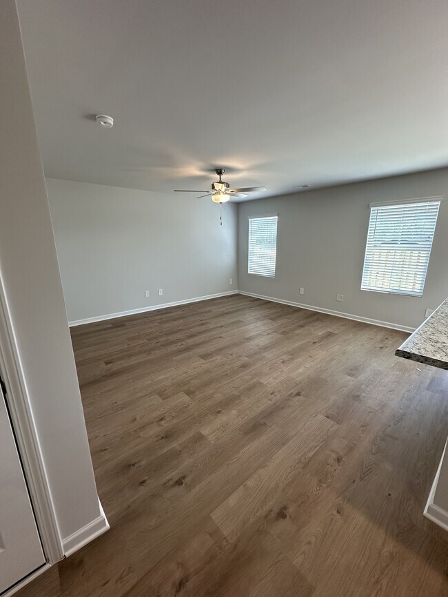 Building Photo - 4121 Hudson Ct SW