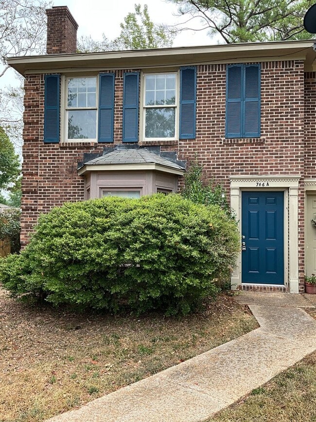 Primary Photo - Cozy Townhome in Ridgeland