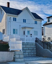 Building Photo - 128 Malden St