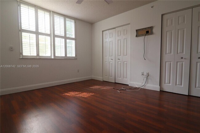 Building Photo - 4836 N State Rd 7