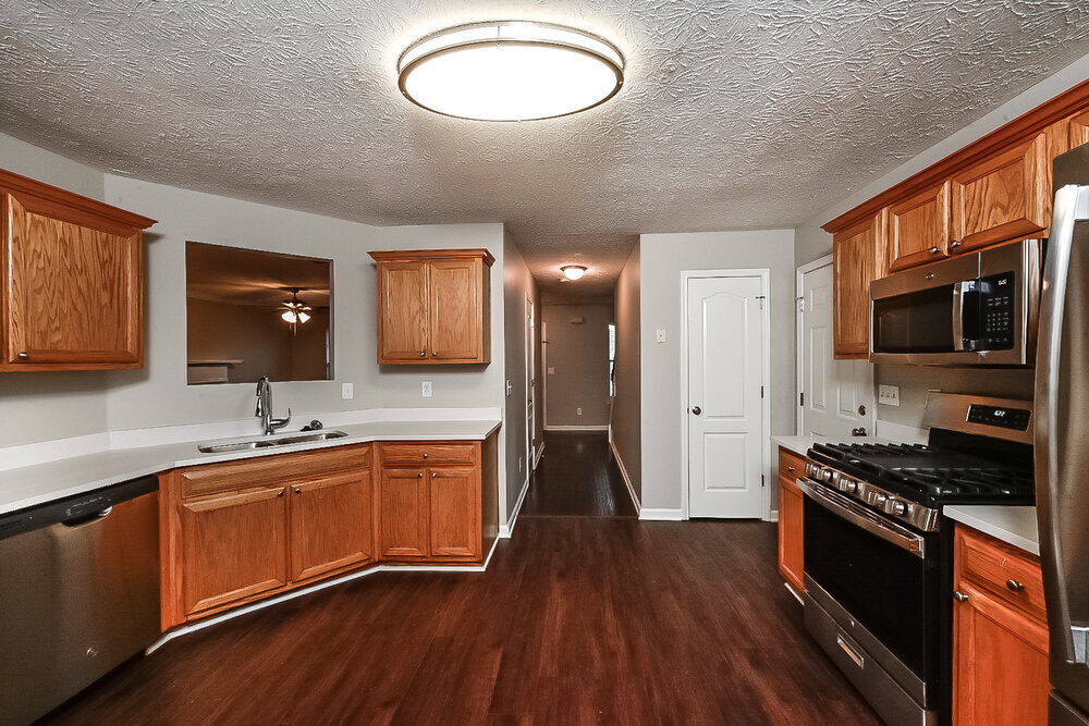 Building Photo - 370 Summer Hill Cir