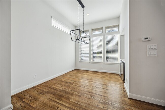 Building Photo - 1203 Bonner St