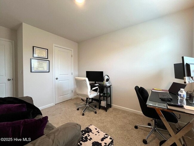 Building Photo - 2705 Gracie Ln