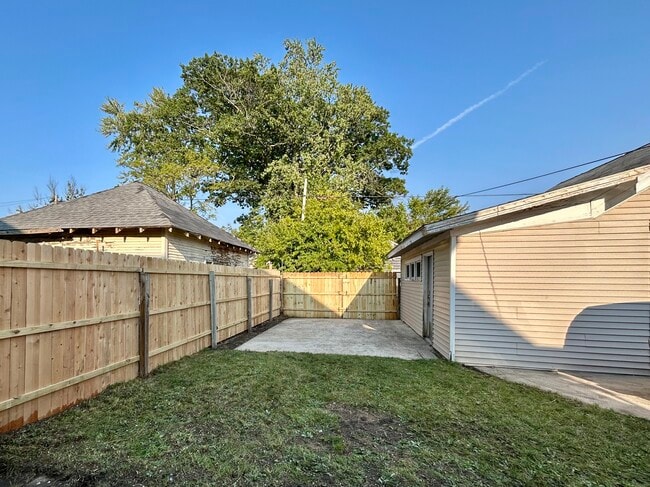Back Yard - 1178 Jefferson St