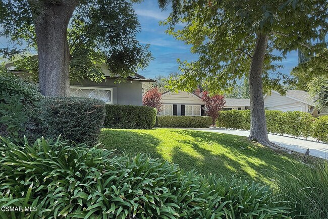 Building Photo - 4748 Conejo Ave