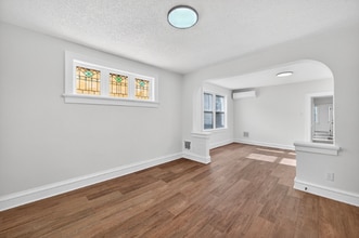 Building Photo - 5803 S Kingshighway Blvd