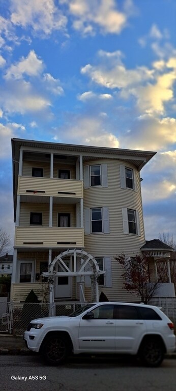 Building Photo - 30 Pattison St