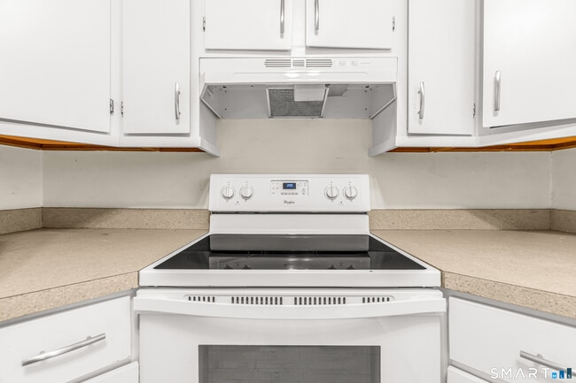 Building Photo - 20 Trolley Cir