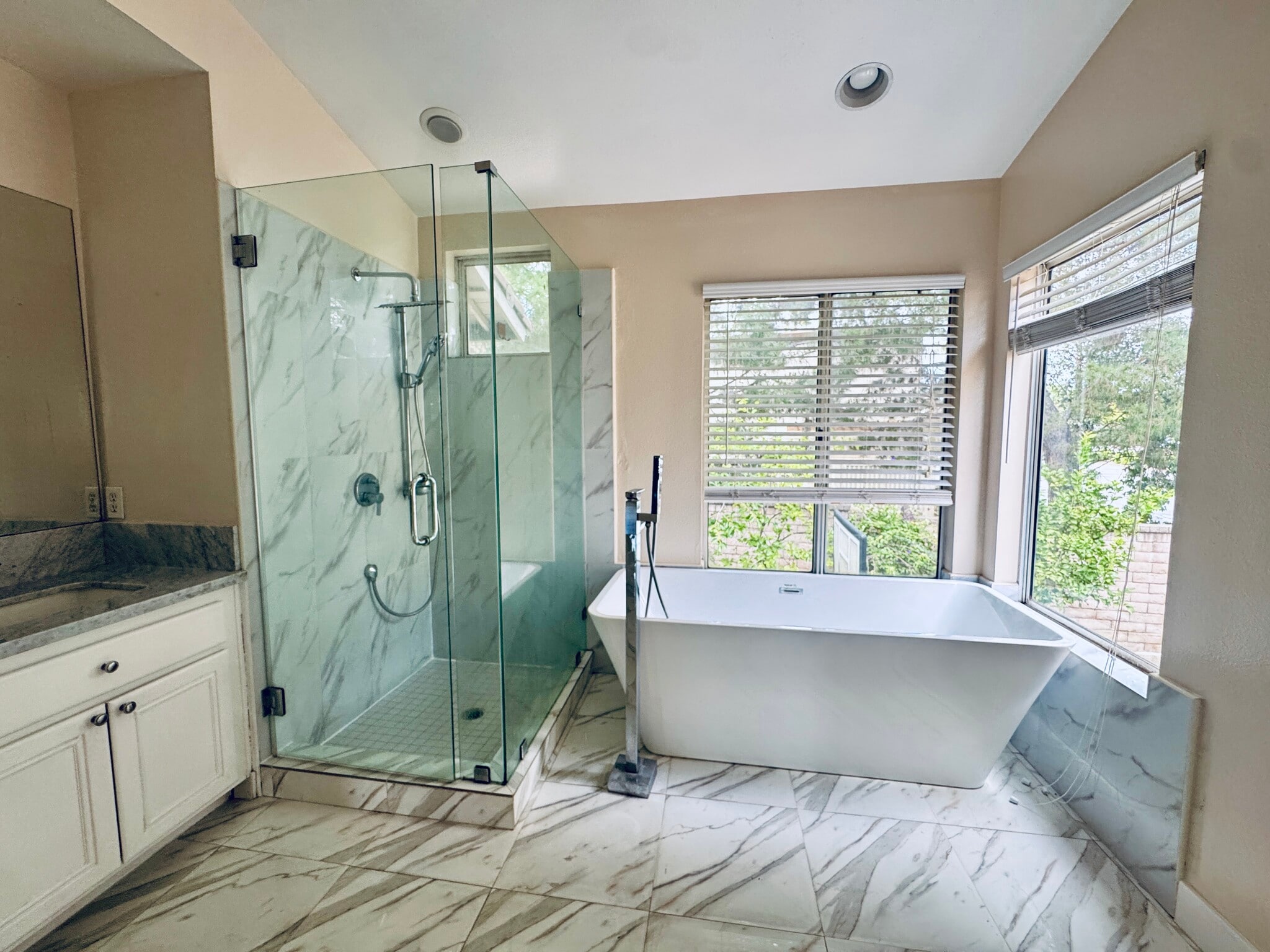 Spa -like Main Ensuite - 2834 Rolling Meadow Dr