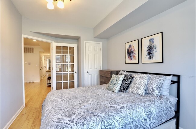 Building Photo - 421 Jackson St