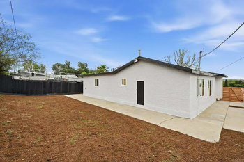 Building Photo - 1333 Helix St