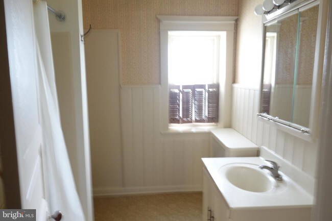 Building Photo - 419 Pennsylvania Ave