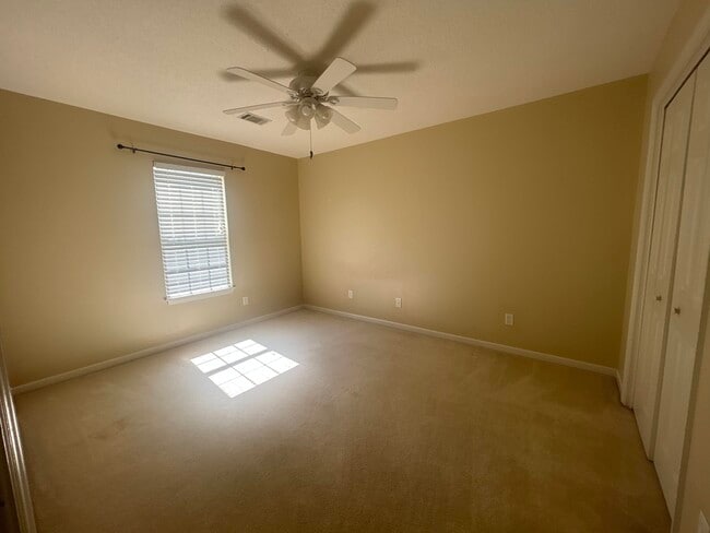 Building Photo - 421 Connemara Trail