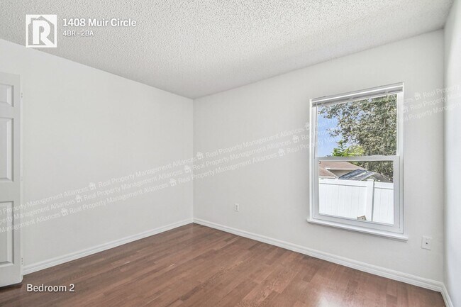 Building Photo - Charming 4-Bedroom Ranch with a Spacious L...