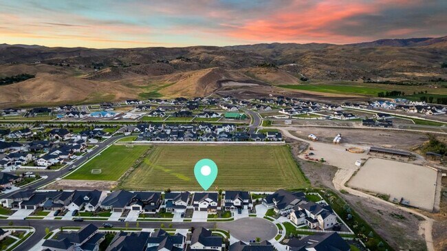 Building Photo - Luxurious Farmhouse Living in Dry Creek Ranch