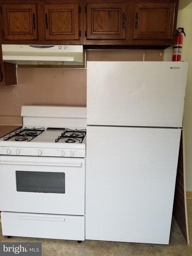 Building Photo - 425 S 15th St