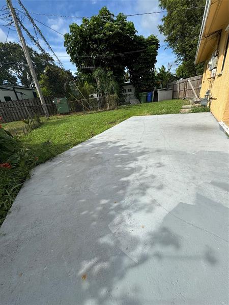 Building Photo - 6101 NW 18th St