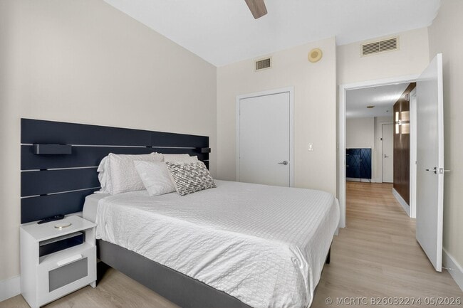 Building Photo - 550 Okeechobee Blvd