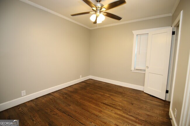 Building Photo - 112 Saynor Cir