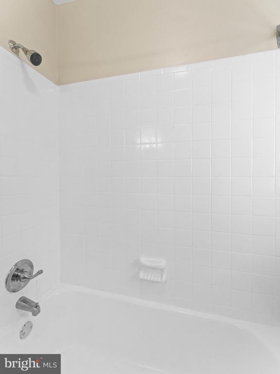 Building Photo - 1688 Fillmore St