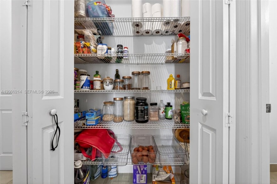 Building Photo - 4349 Veleiros Ave